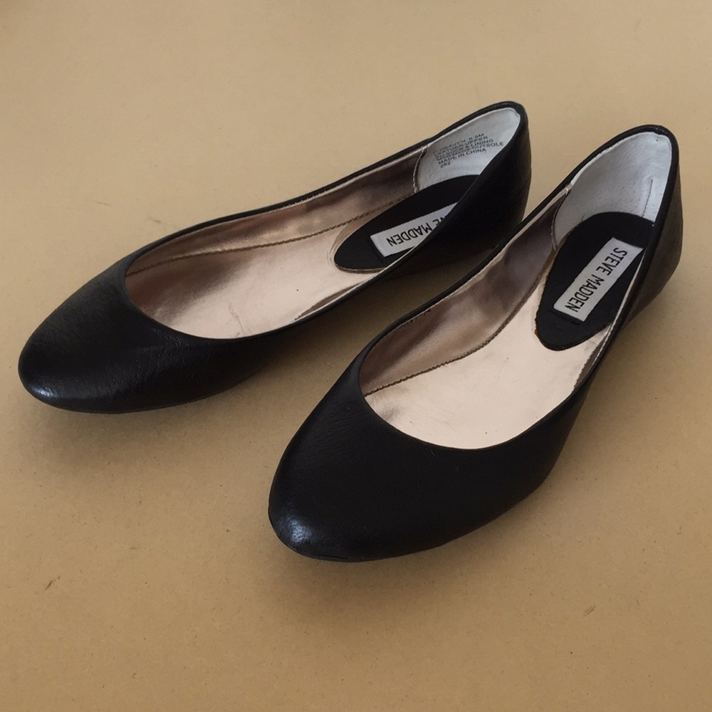Steven Madden. Black Ballet Flats 6.5 US. NIB